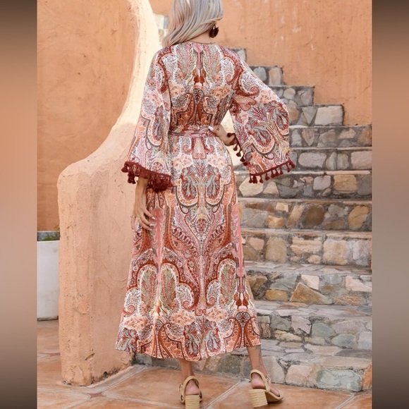 Boho paisley print tassel trim maxi dress - Picture 2 of 6
